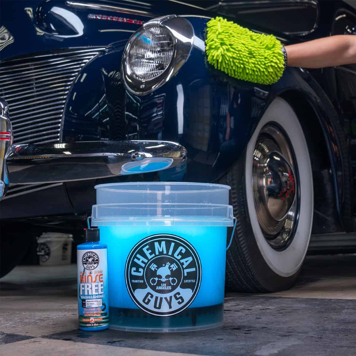 Chemical Guys HEAVY DUTY ULTRA CLEAR DETAILING WASH BUCKET SMOKED OBSIDIAN  BLACK